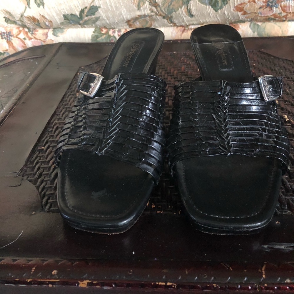 Shoes - Picture 3 of 3